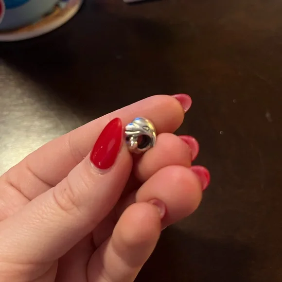 PANDORA DOLPHIN CHARM (RETIRED) - Picture 5 of 5